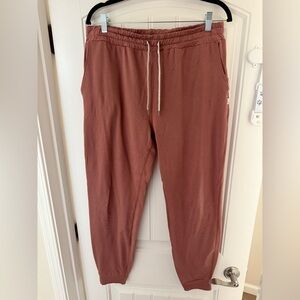 Vuori Women’s Performance Jogger- Long